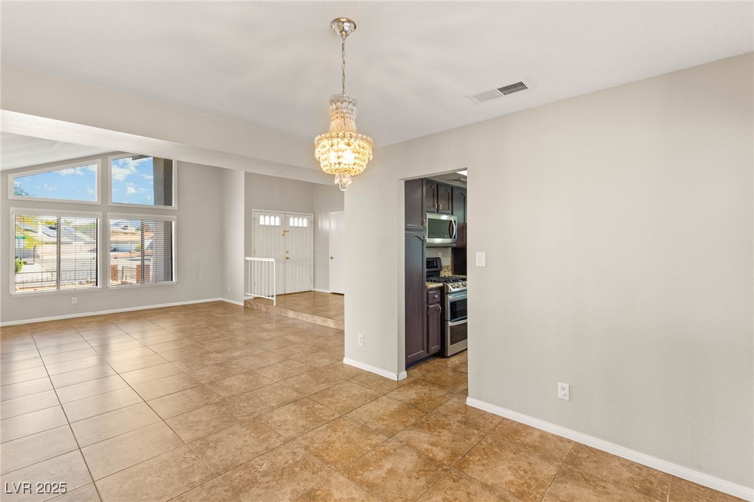 325 Esquina Drive