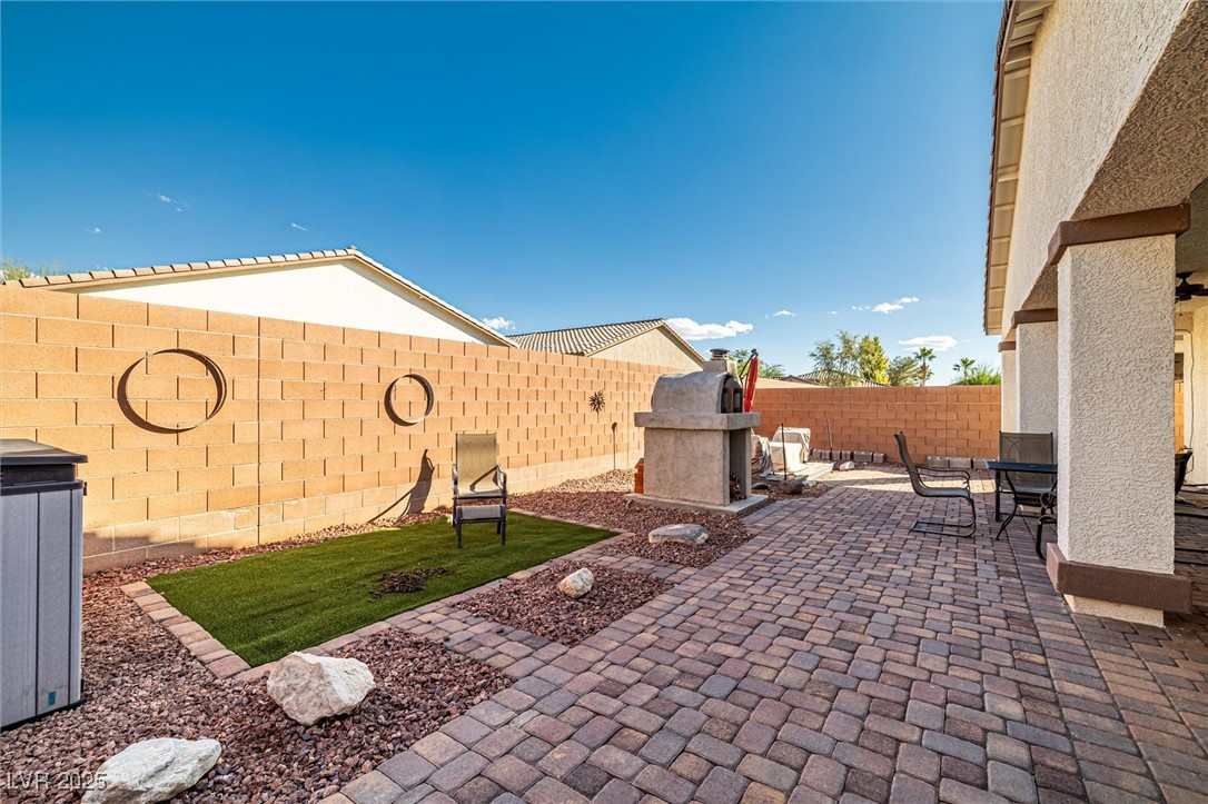 5565 East San Pietro Drive