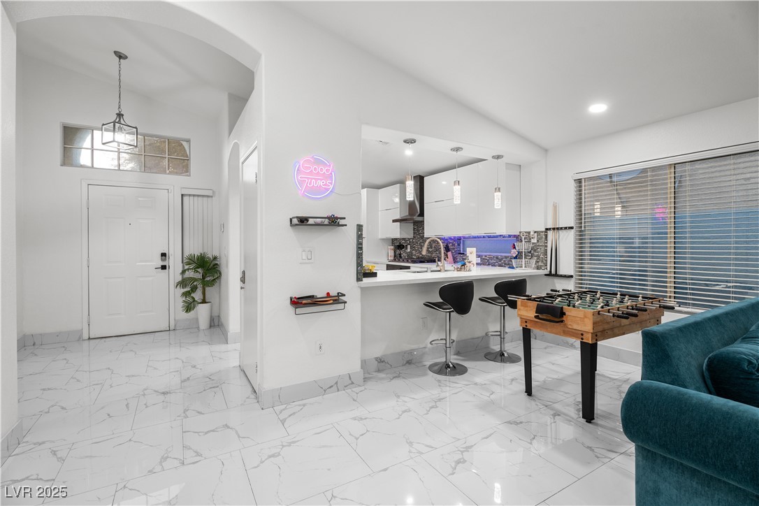 5038 Vista Del Rio Way