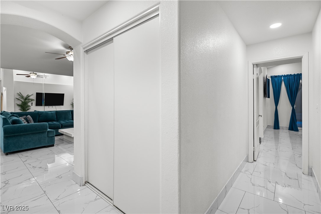 5038 Vista Del Rio Way