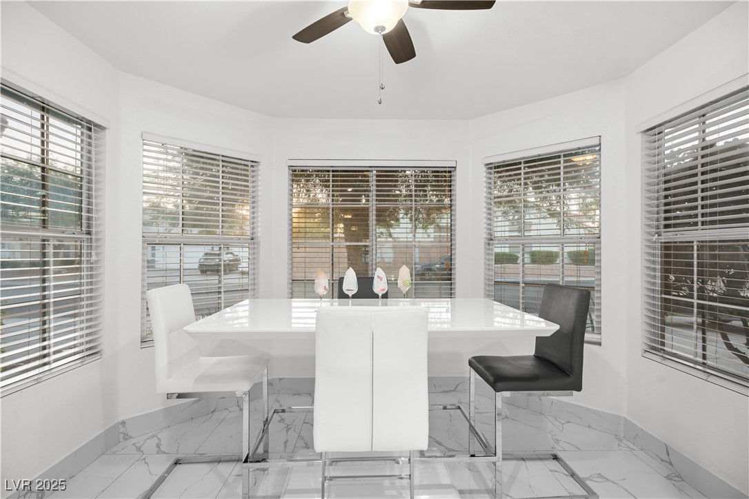 5038 Vista Del Rio Way