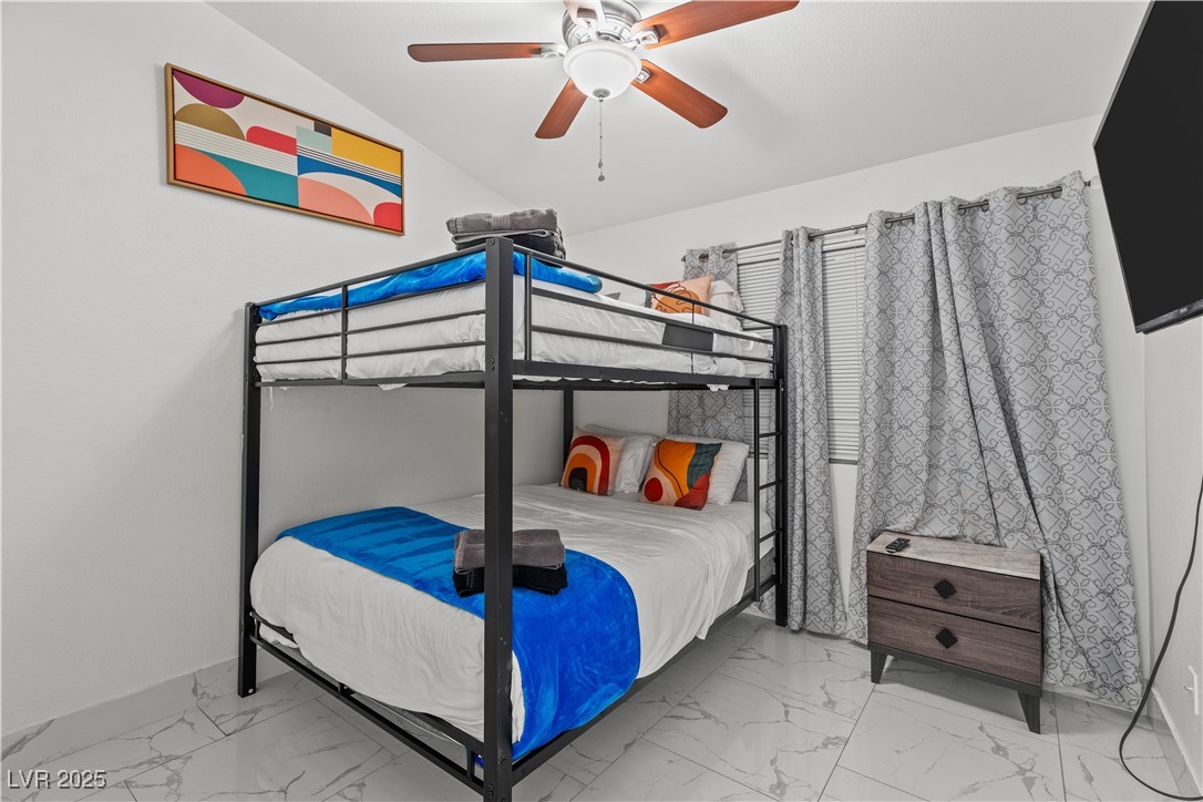 5038 Vista Del Rio Way