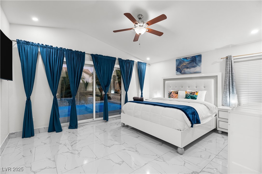 5038 Vista Del Rio Way