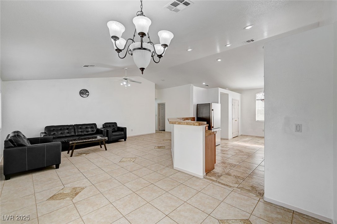 4226 West El Campo Grande Avenue