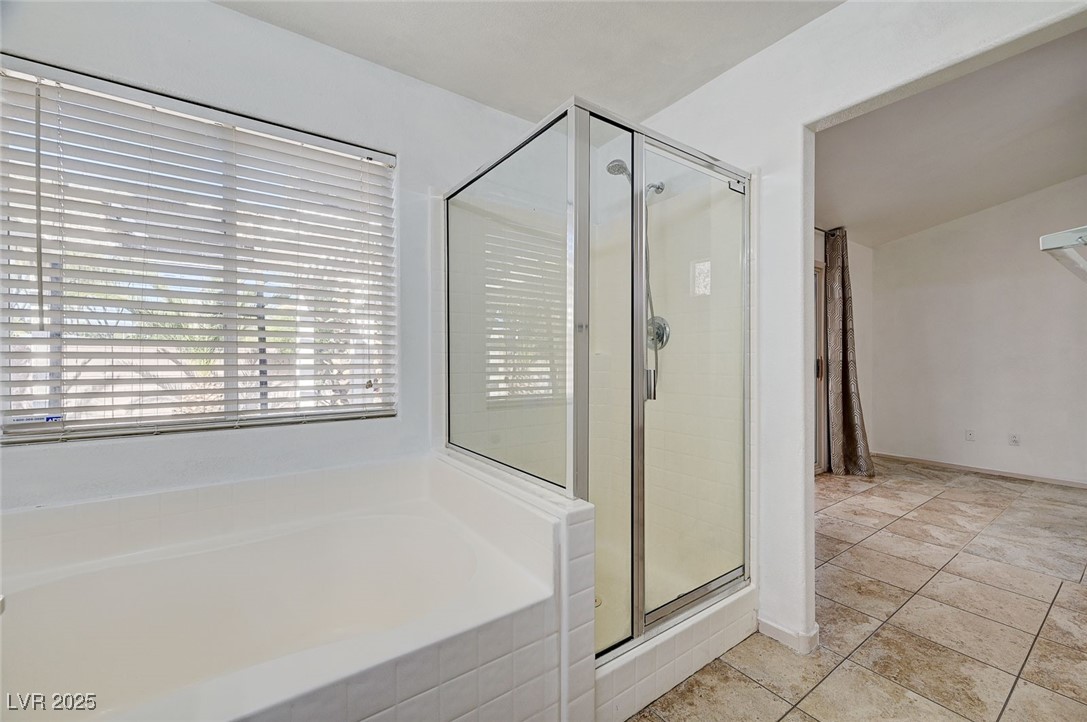 4226 West El Campo Grande Avenue