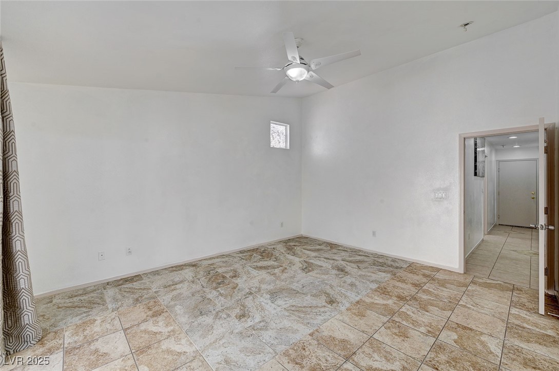 4226 West El Campo Grande Avenue