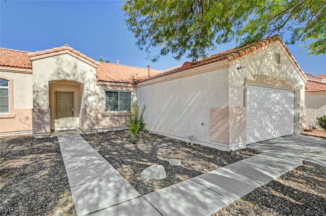 4226 West El Campo Grande Avenue