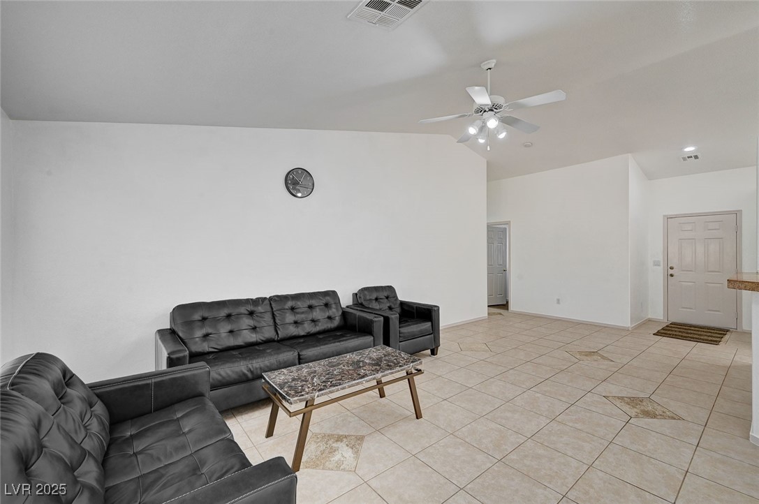 4226 West El Campo Grande Avenue