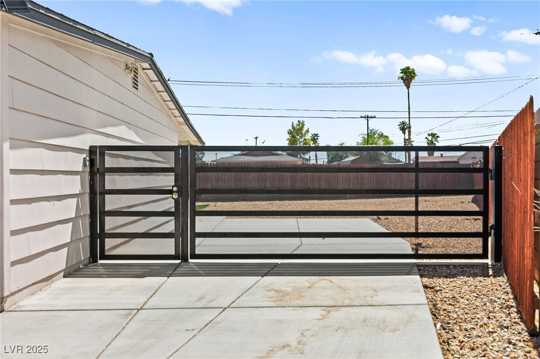 6121 Fawn Circle