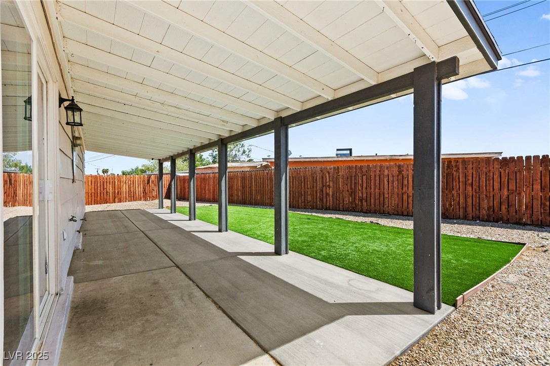 6121 Fawn Circle