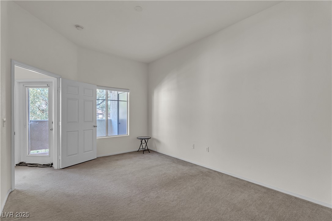9303 Gilcrease Avenue 2201