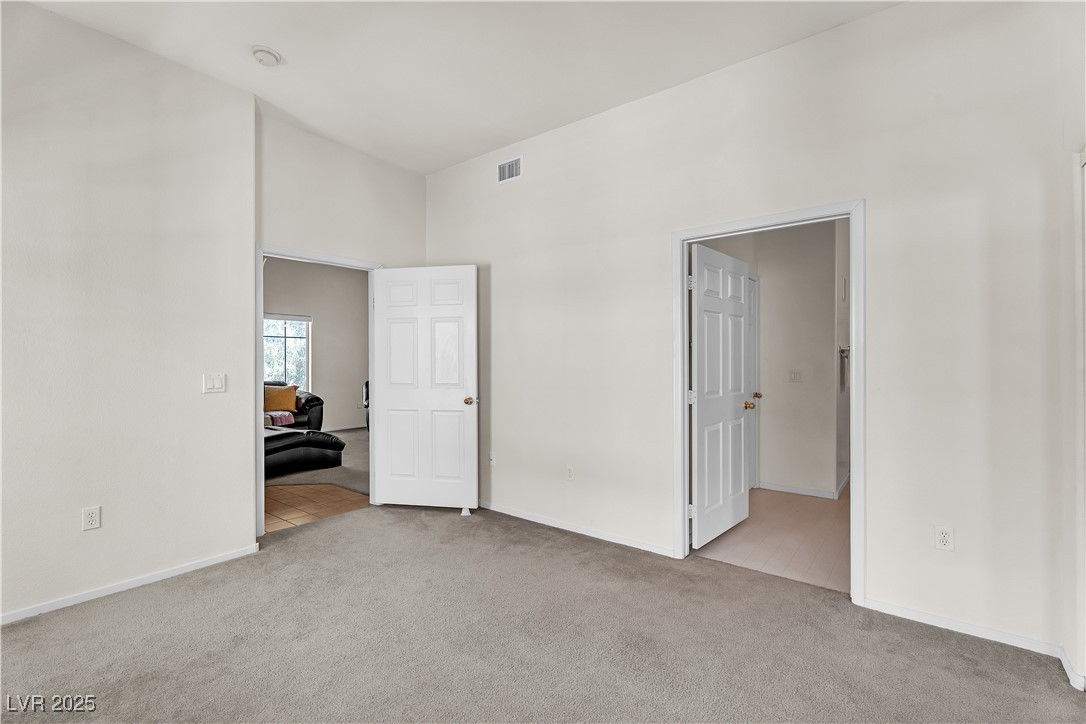 9303 Gilcrease Avenue 2201
