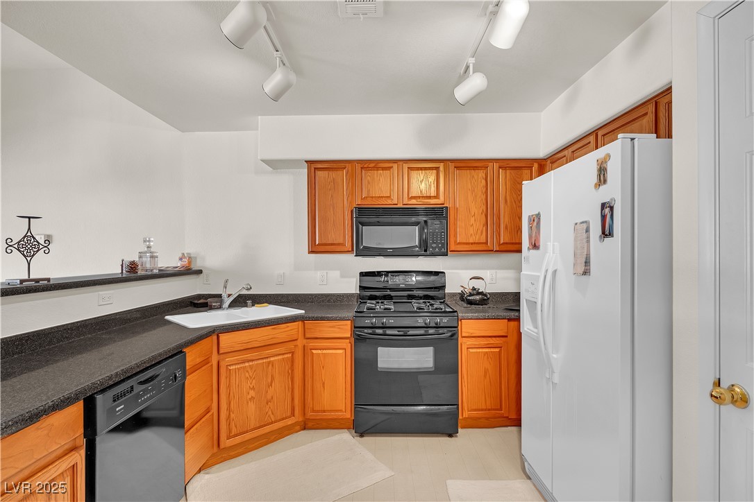 9303 Gilcrease Avenue 2201
