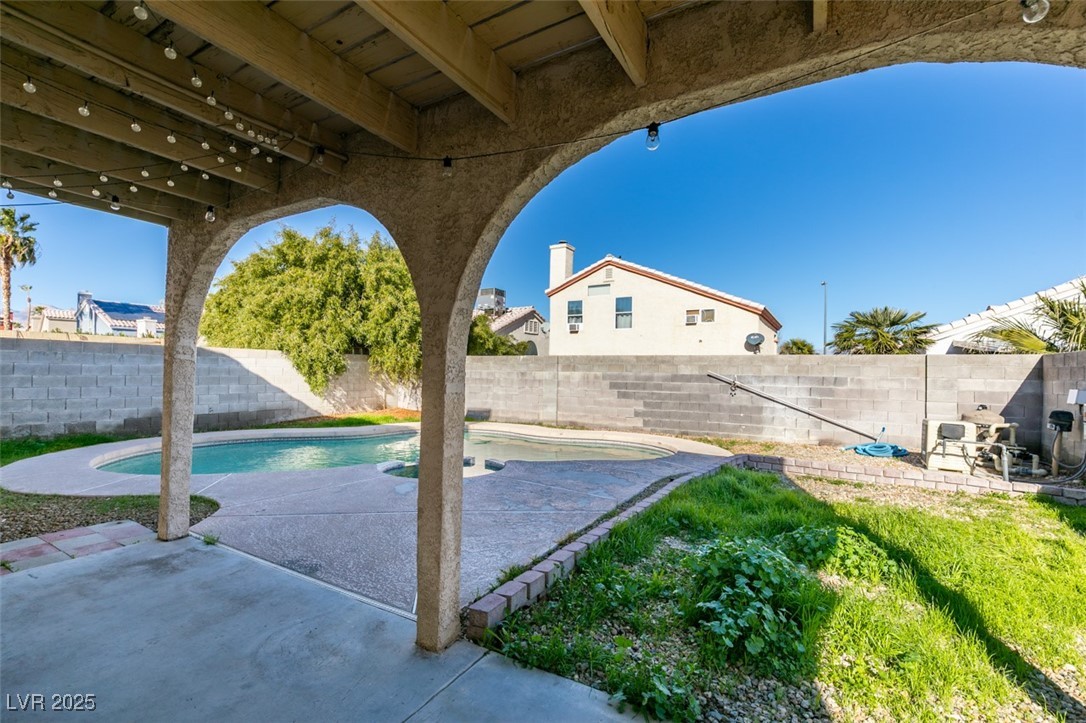 7424 Queen Palm Drive