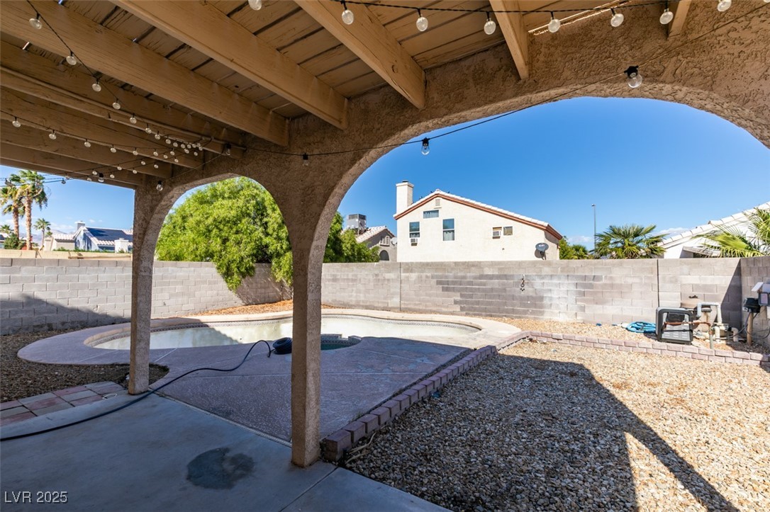 7424 Queen Palm Drive