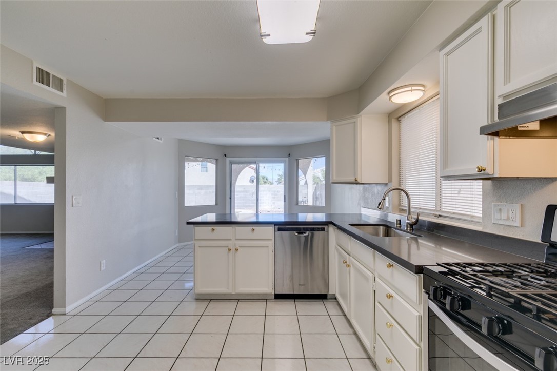 7424 Queen Palm Drive