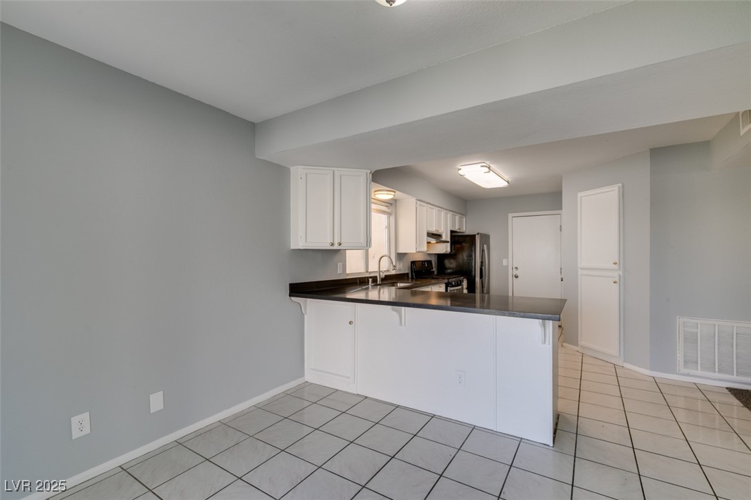 7424 Queen Palm Drive