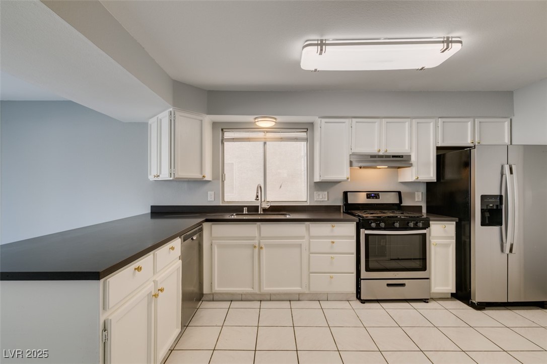 7424 Queen Palm Drive