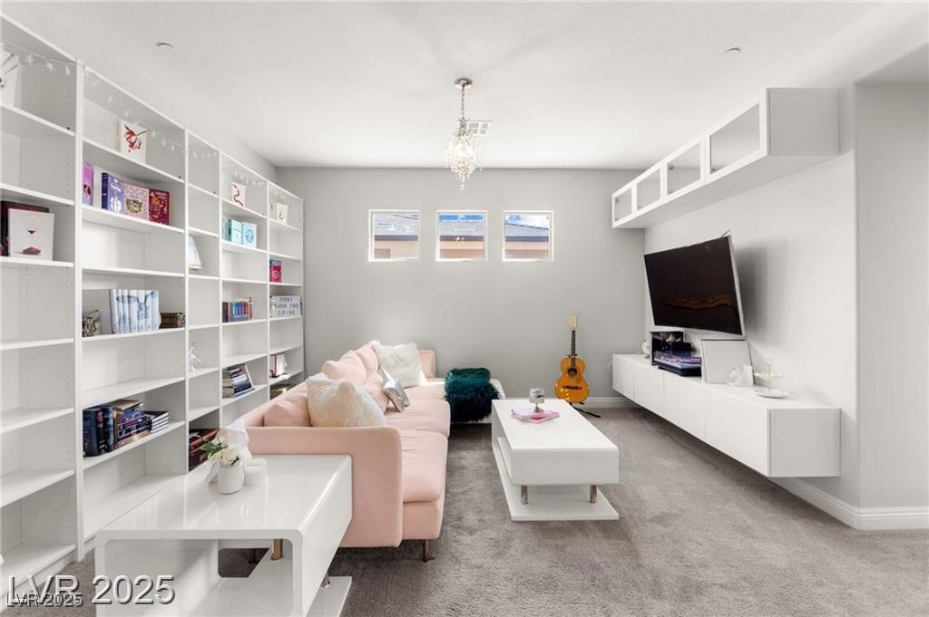 2580 Prairie Pine Street