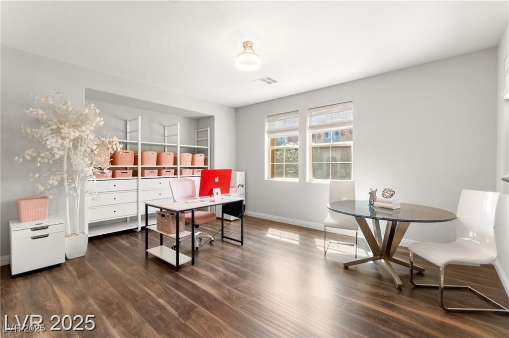 2580 Prairie Pine Street