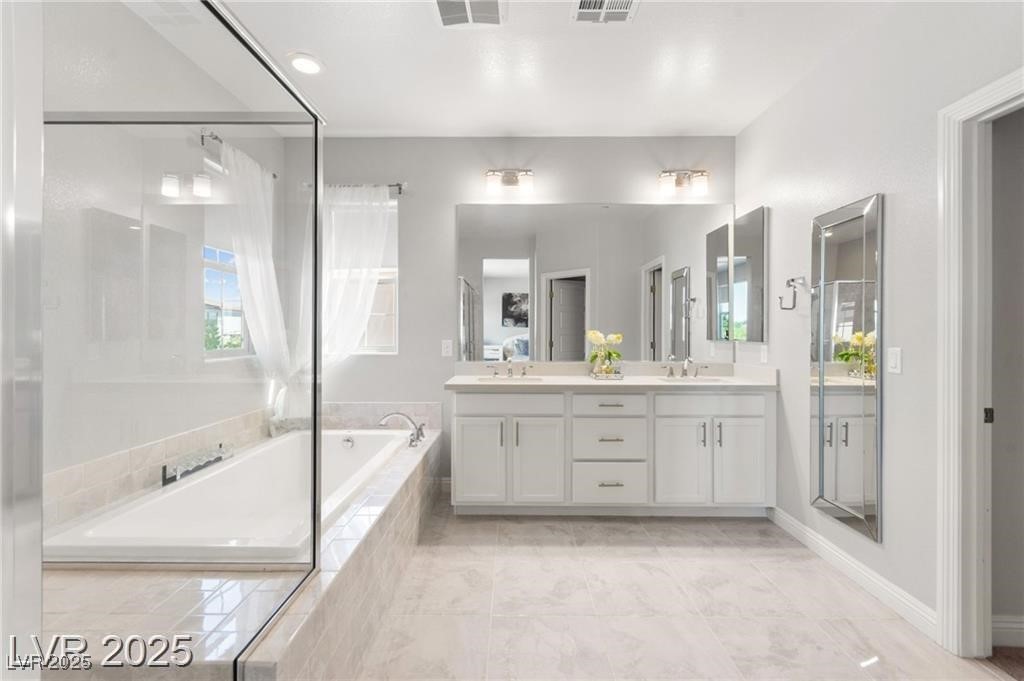 2580 Prairie Pine Street