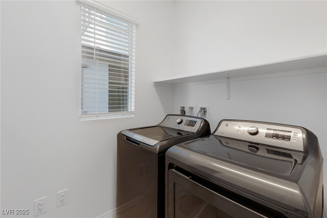 2869 Sweeping Palm Road