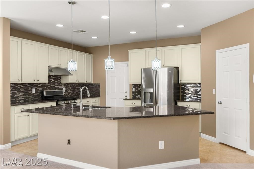 326 East Neal Avenue