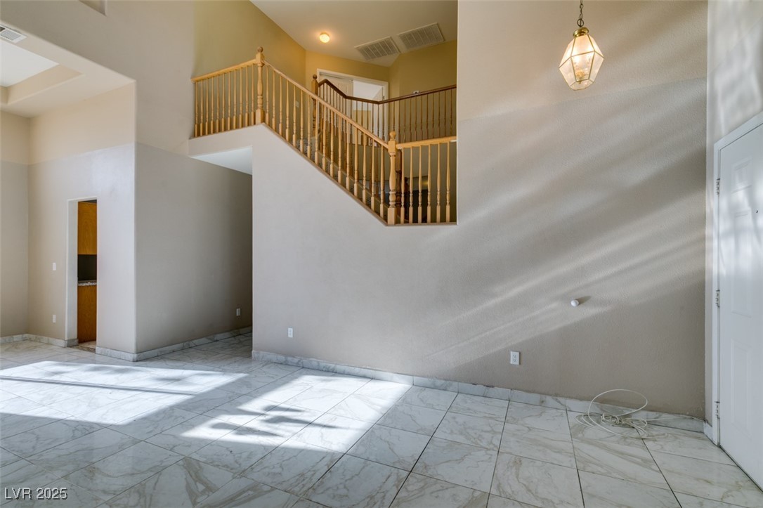 7353 Tumbling Street