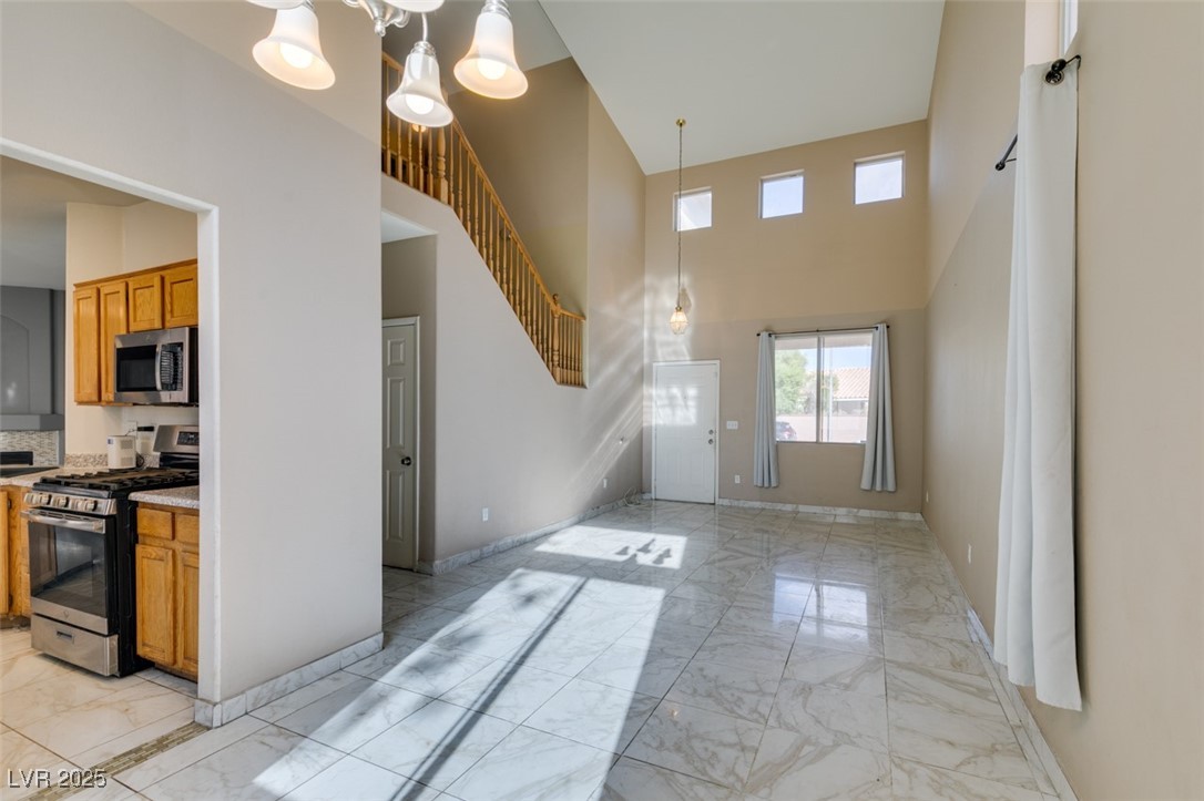 7353 Tumbling Street