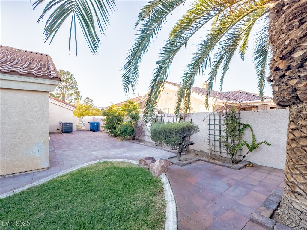 5712 Windy Gorge Street