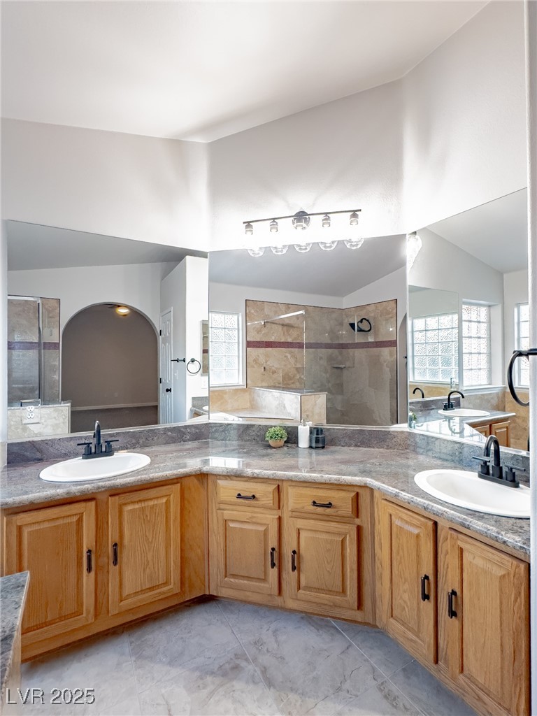 5712 Windy Gorge Street
