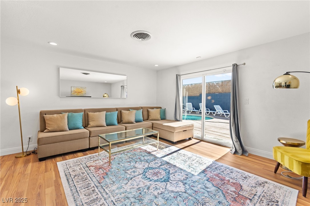 1531 Commanche Drive