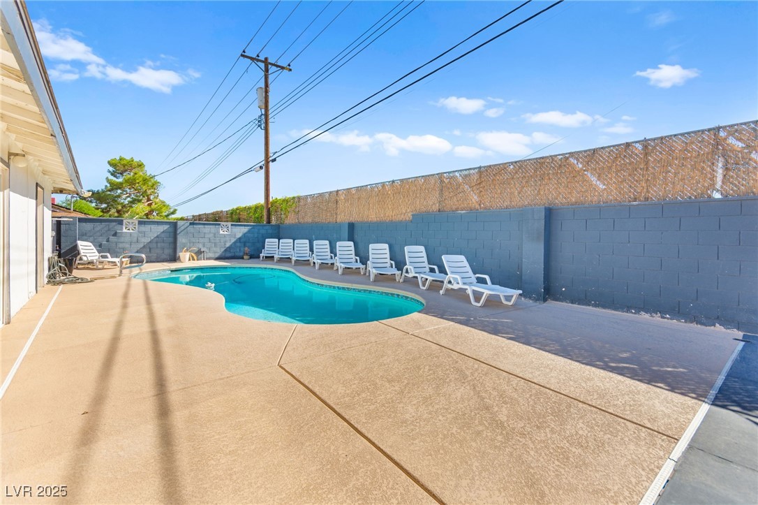 1531 Commanche Drive