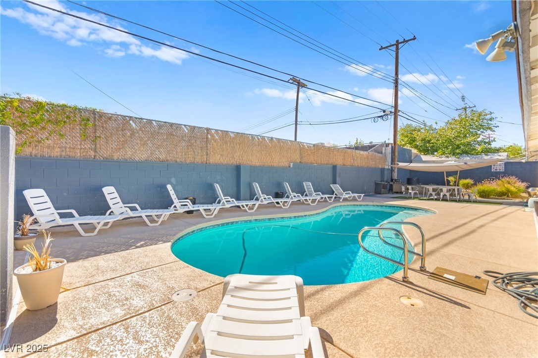 1531 Commanche Drive