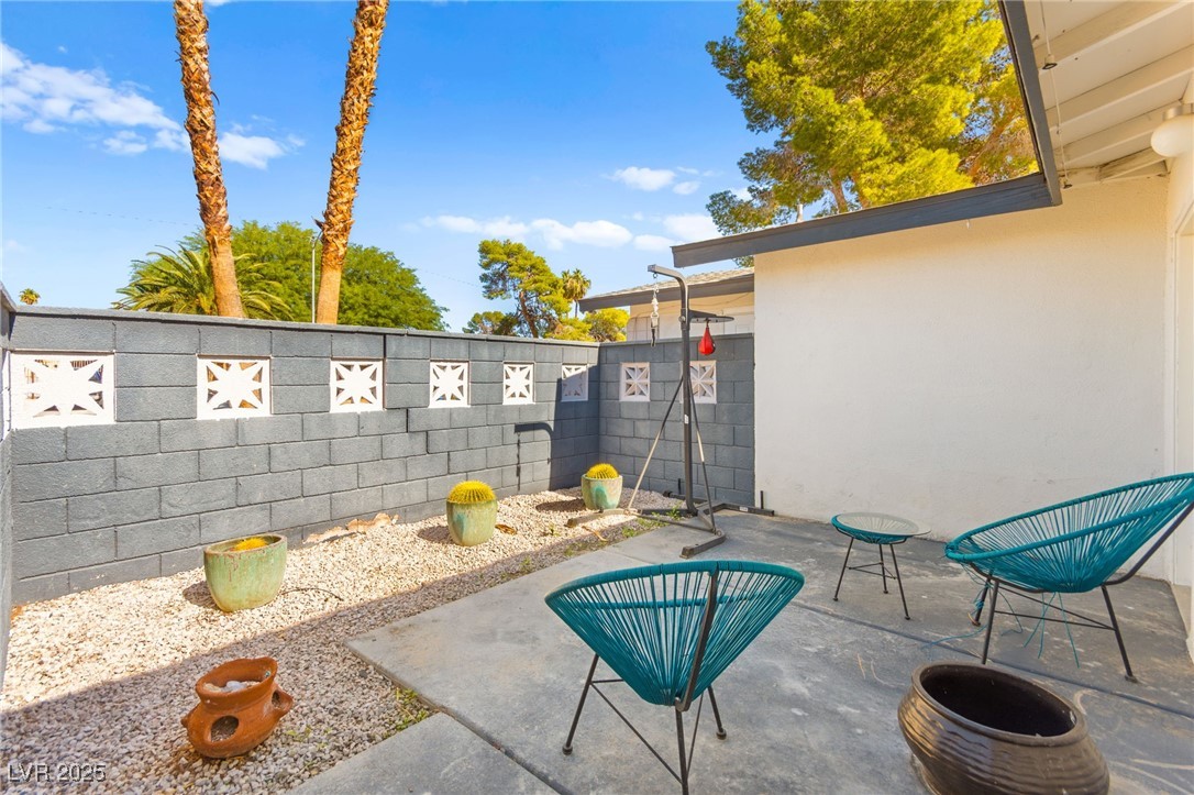 1531 Commanche Drive