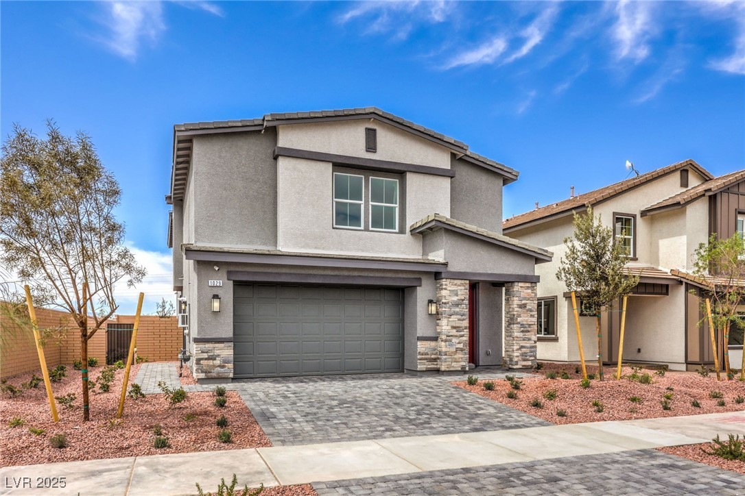 1016 PEACOCK PLUME Street Lot 705