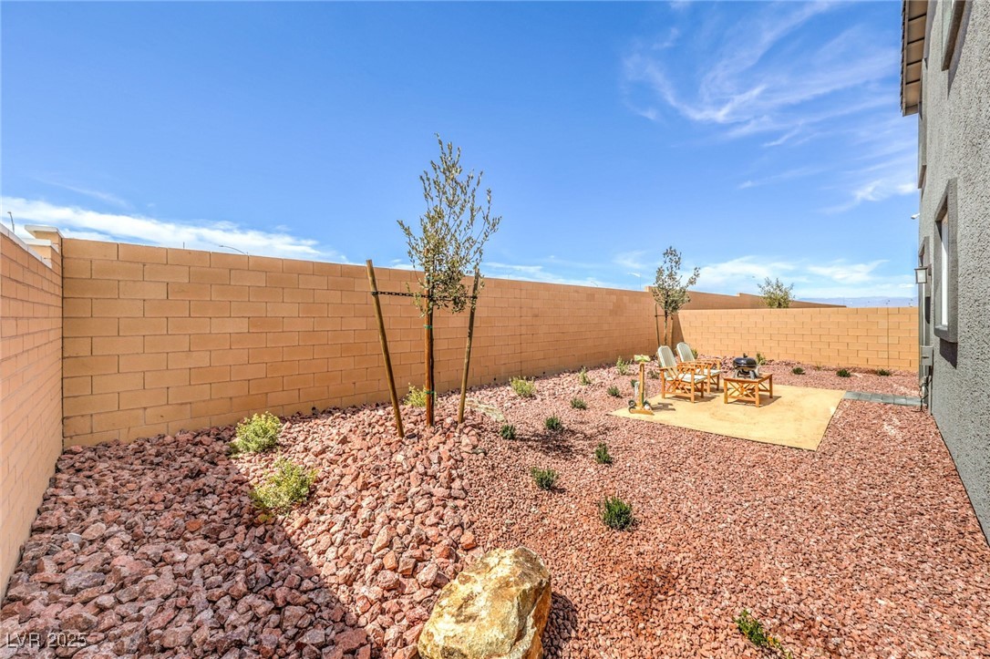 1016 PEACOCK PLUME Street Lot 705