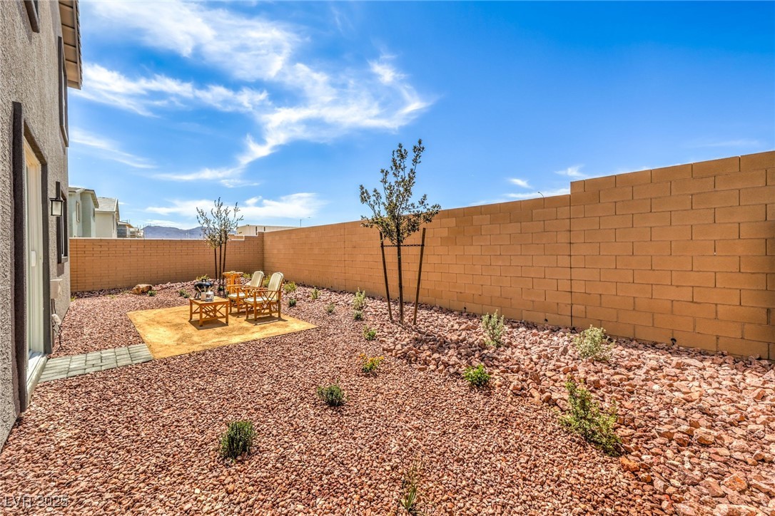 1016 PEACOCK PLUME Street Lot 705