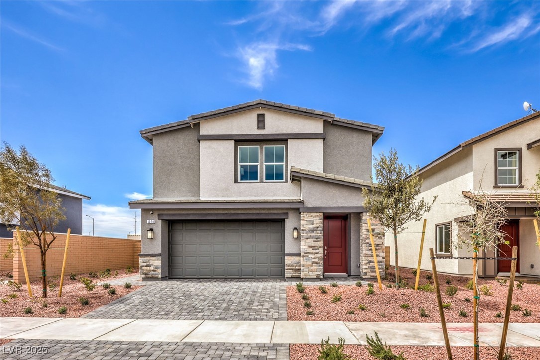 1016 PEACOCK PLUME Street Lot 705
