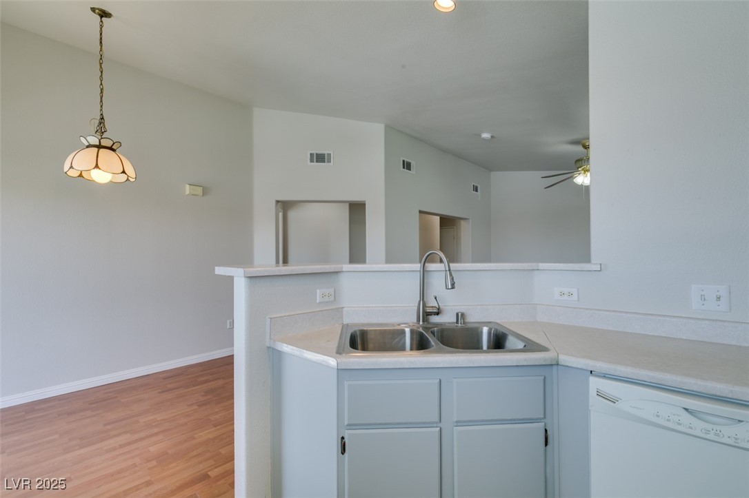 1881 West Alexander Road 2079