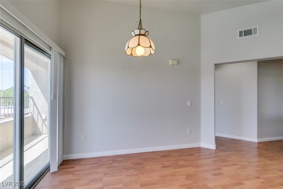 1881 West Alexander Road 2079