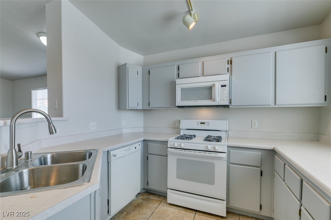 1881 West Alexander Road 2079