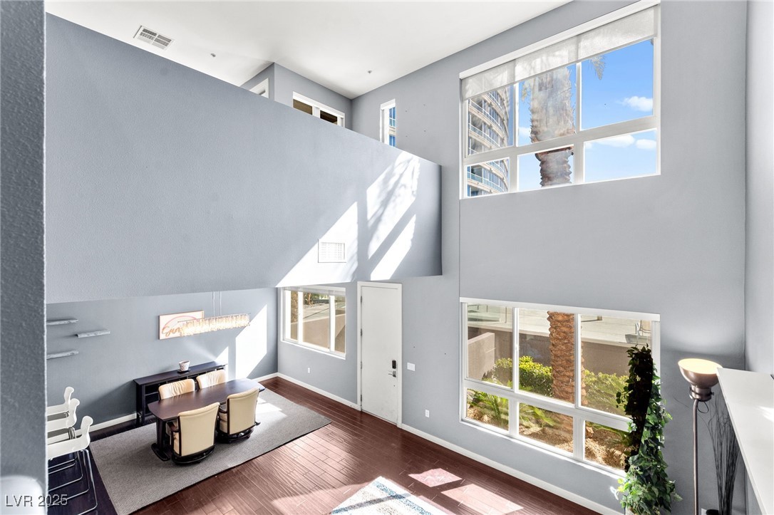 4555 Dean Martin Drive 102