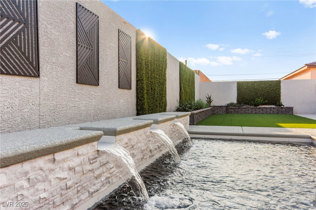 3525 Raina Ridge Court