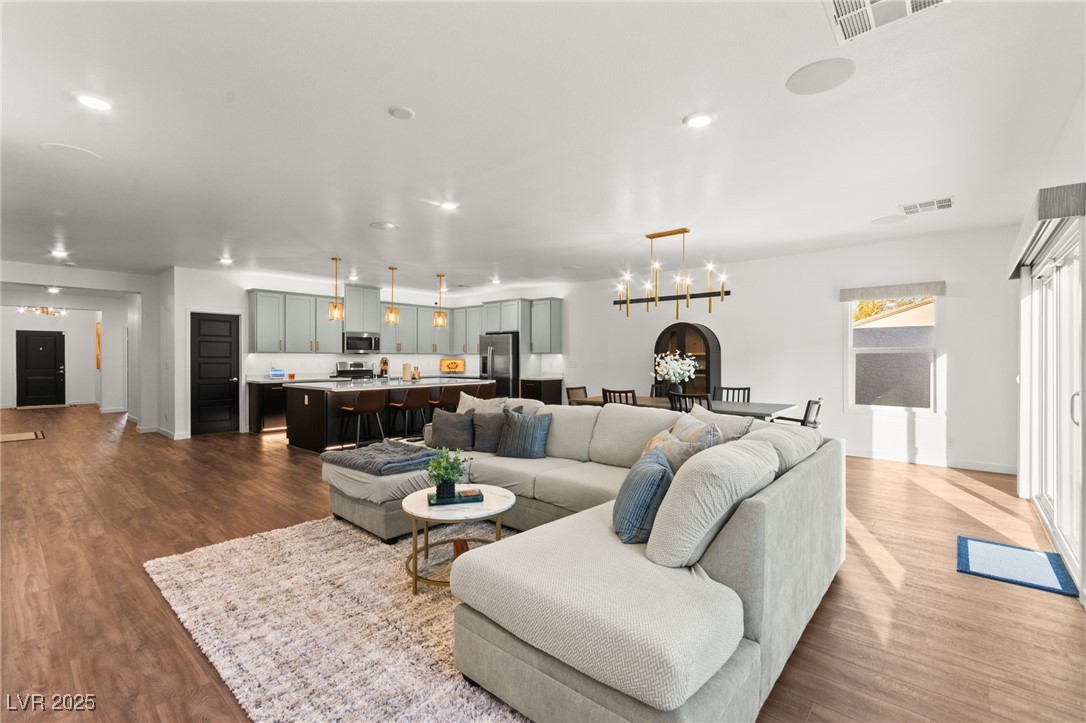 3525 Raina Ridge Court