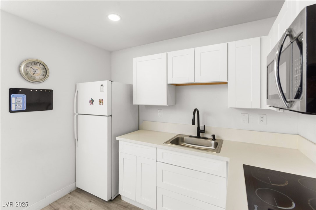 3921 Avonwood Avenue