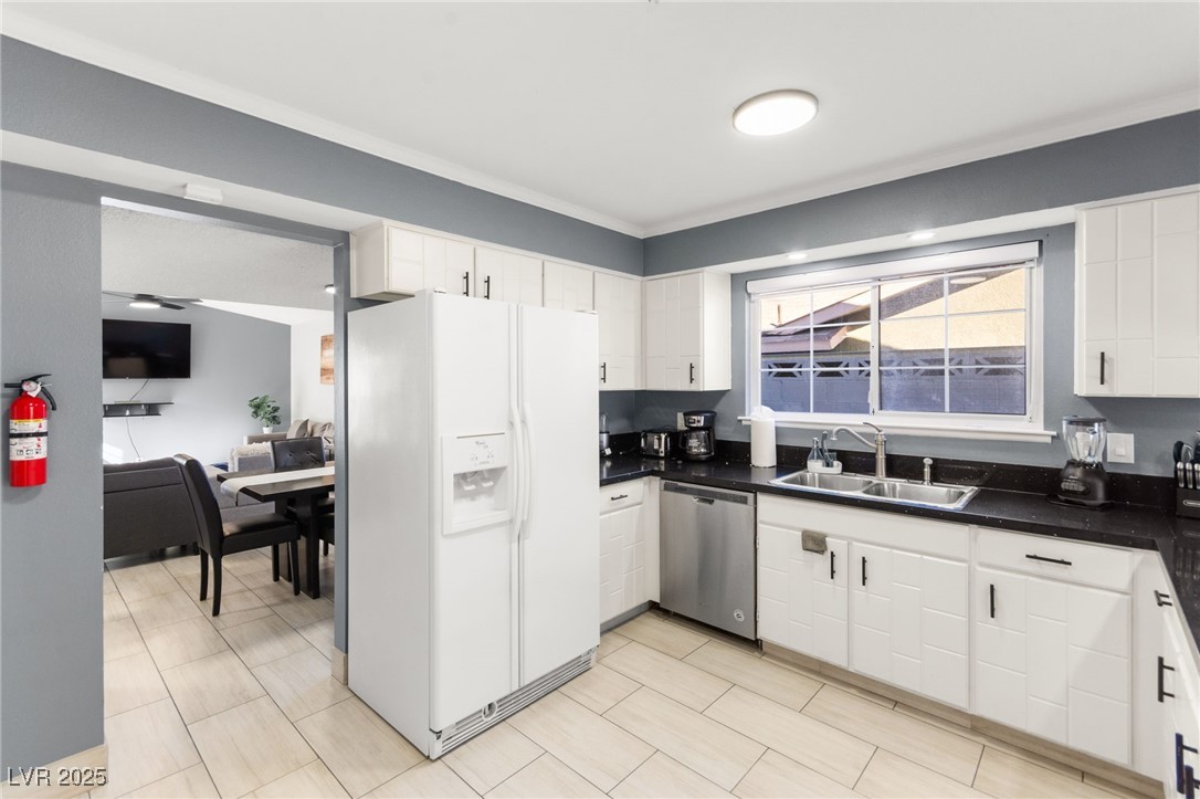 3921 Avonwood Avenue