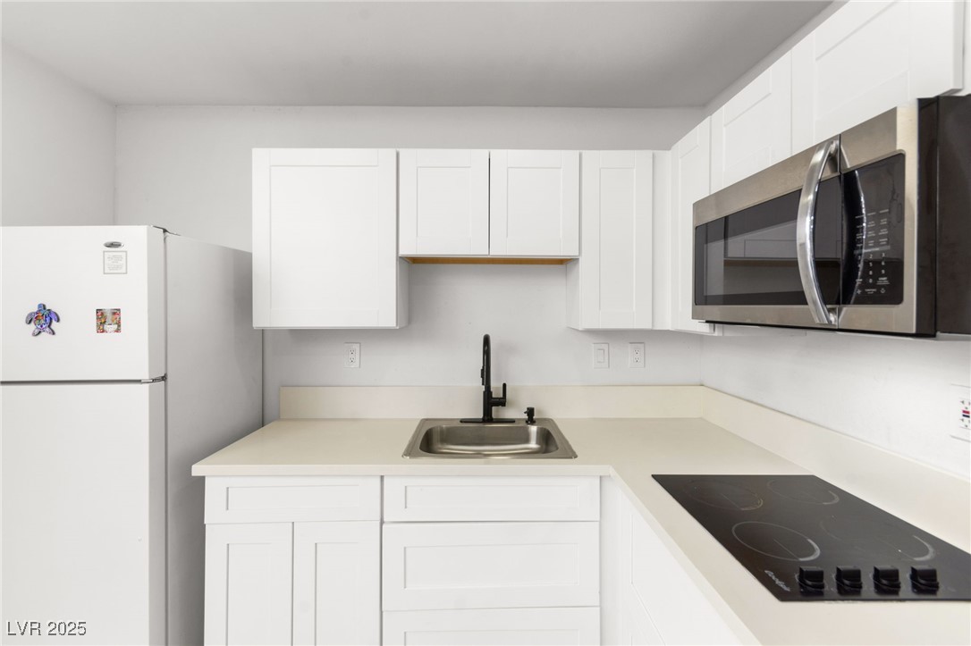 3921 Avonwood Avenue