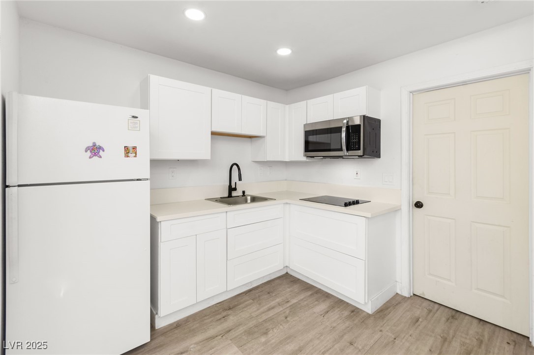 3921 Avonwood Avenue