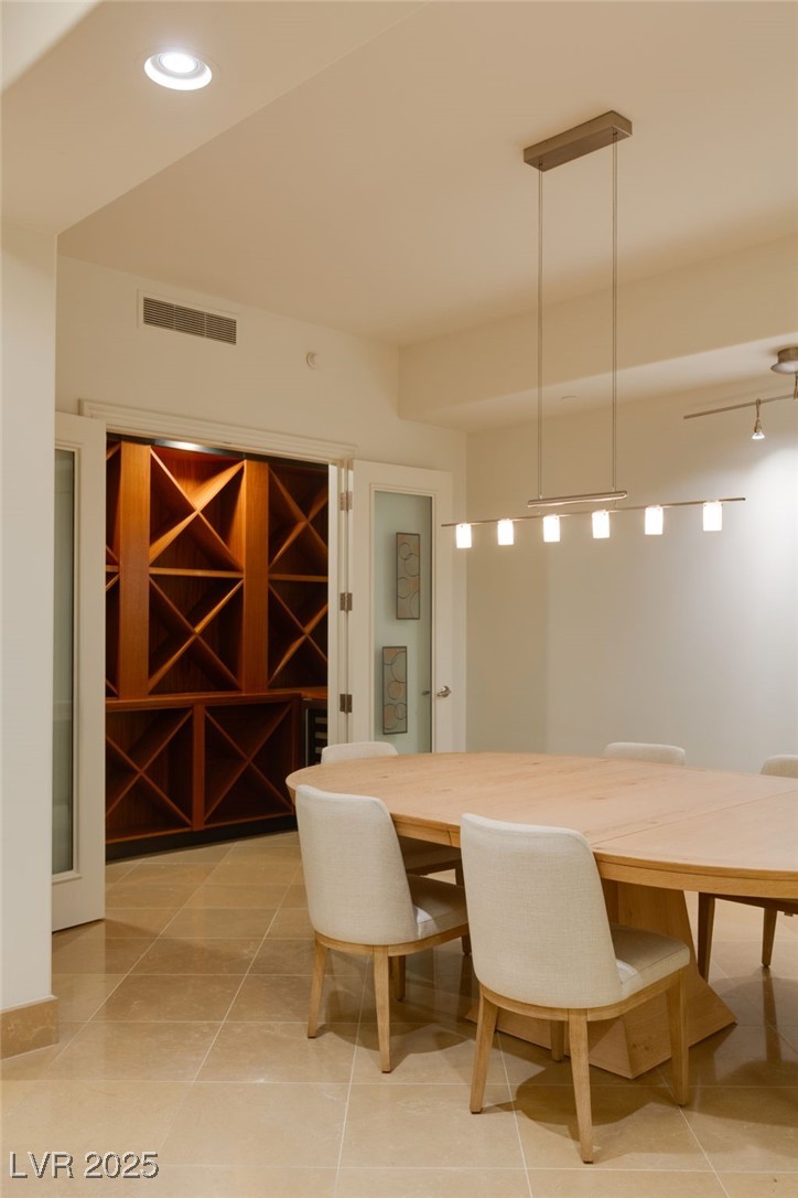 9103 Alta Drive 501